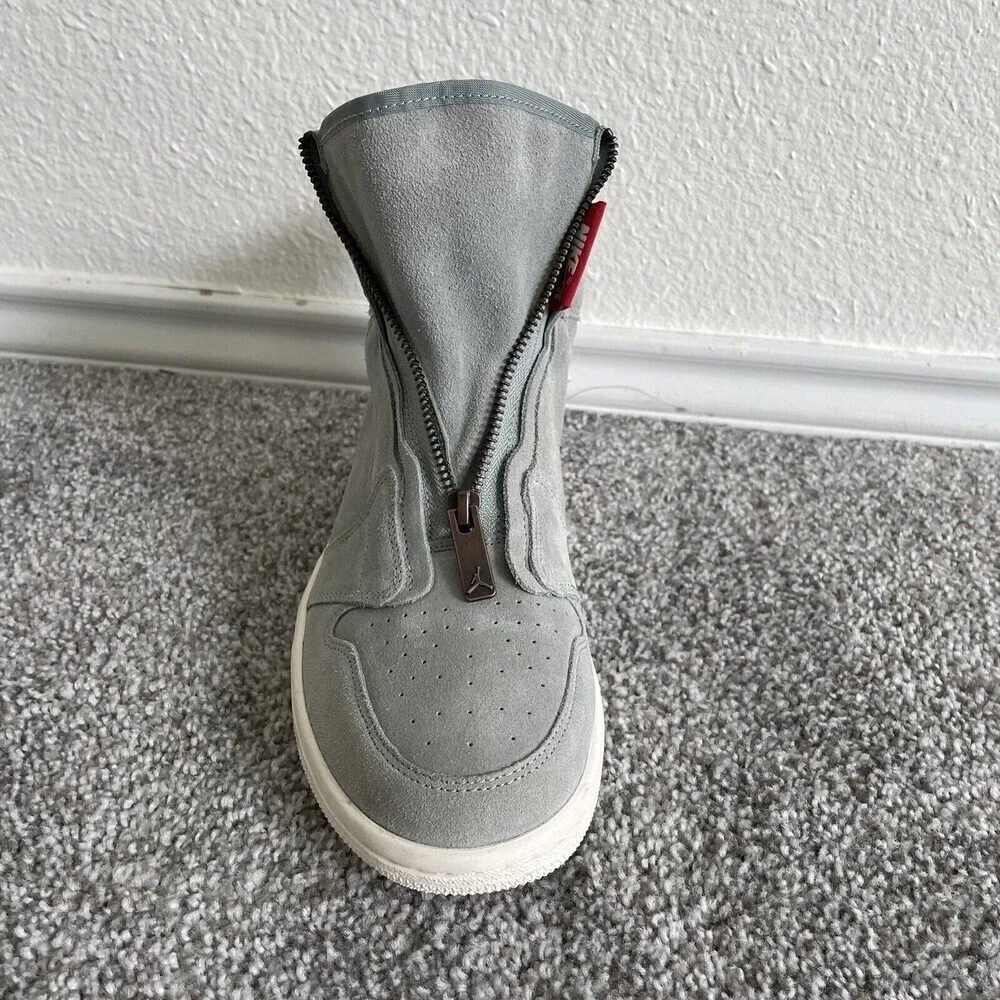 RIGHT SHOE Nike Air Jordan 1 Retro Women’s 9 Mica Green High Zip Shoe AQ3742-305